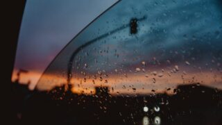 車中泊で換気が重要な理由とは？効果的な換気方法や注意点も解説 